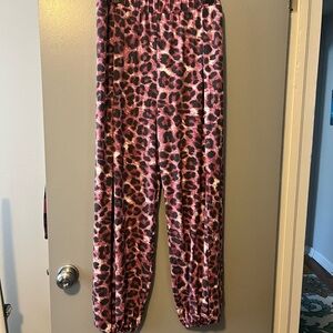 Zenana Outfitters Pink Leopard Joggers